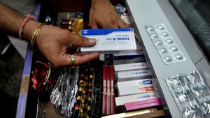 India bans 350 combination drugs on safety grounds (c) Sajjad Hussain AFP Getty Images