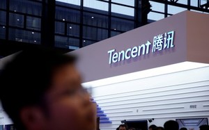 Tencent sees focus of Internet development shifting to business (c) Reuters