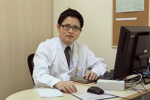 A prescription to cure Chinas health service   social media (c) IC  Shanghai Daily