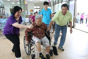 Taiwan seniors healthcare costs 3 x average (c) Want China Times