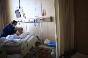 World Bank urges overhaul in Chinese healthcare (c) How Hwee Young European Pressphoto Agency