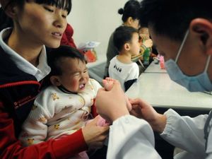 Paediatricians in short supply in two child China (c) Reuters