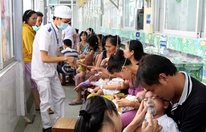 Public hospitals prepare for autonomy in Vietnam (c) Phuong Vy