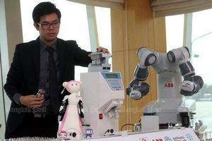 Thai hospital Siriraj set to introduce eight robots (c) Bangkok Post