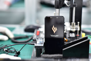 Vingroups smartphone launched in Ho Chi Minh City (c) Vietnam Insider